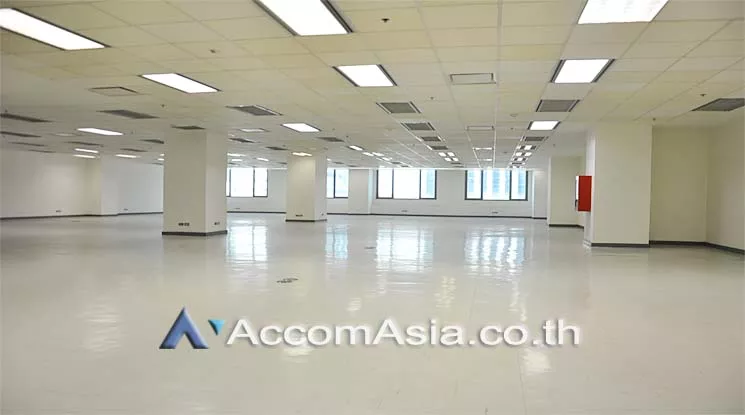 2  Office Space For Rent in Ploenchit ,Bangkok BTS Chitlom - BTS Ploenchit at Tonson Tower AA10222
